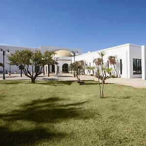 4* Resort Zahira